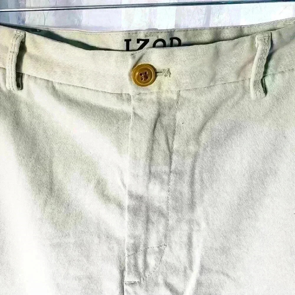 IZOD size 32 cream color golf shorts mens - Picture 2 of 14